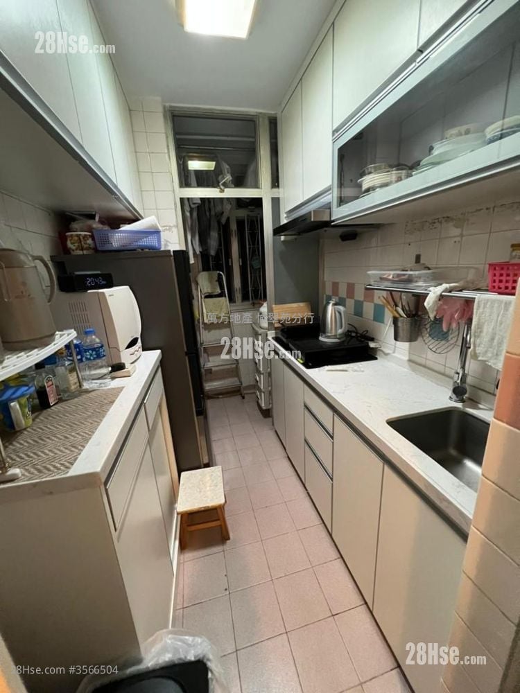 康林苑 售盤 3 房 , 1 浴室 645 平方呎 康林苑 售盤 3 房 , 1 浴室 645 平方呎