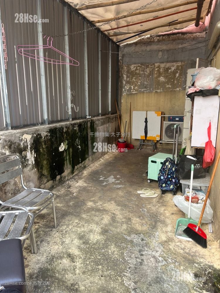 Lai Tong Building Sell 429 ft² Lai Tong Building Sell 429 ft²