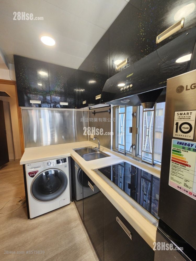 Jade House Rental 2 Bedrooms , 1 Bathroom 355 ft²