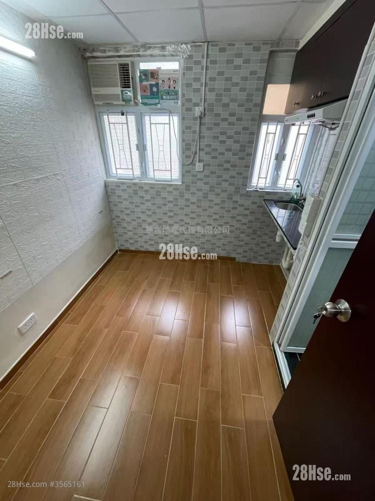 Yen Wai Garden Rental Studio , 1 Bathroom 100 ft²