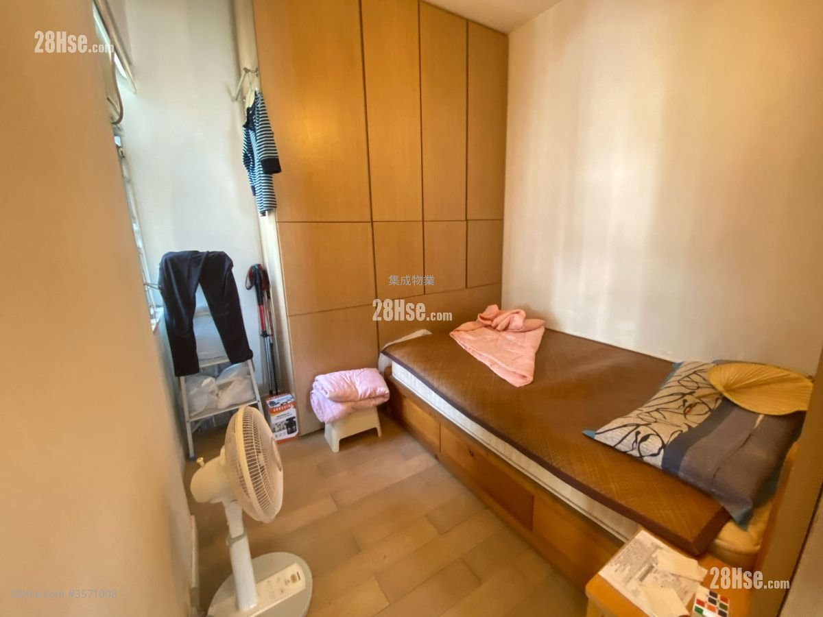 Elegant Garden Sell 2 Bedrooms , 1 Bathroom 399 ft² Elegant Garden Sell 2 Bedrooms , 1 Bathroom 399 ft²