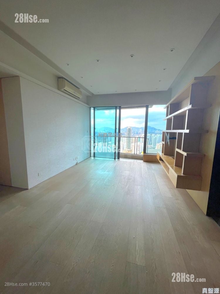 Aria Sell 3 Bedrooms , 3 Bathrooms 1,040 ft²