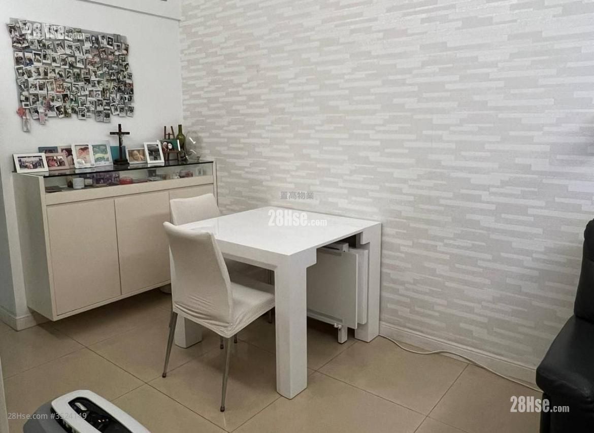 Sky Tower Sell 2 Bedrooms , 1 Bathroom 479 ft² Sky Tower Sell 2 Bedrooms , 1 Bathroom 479 ft²