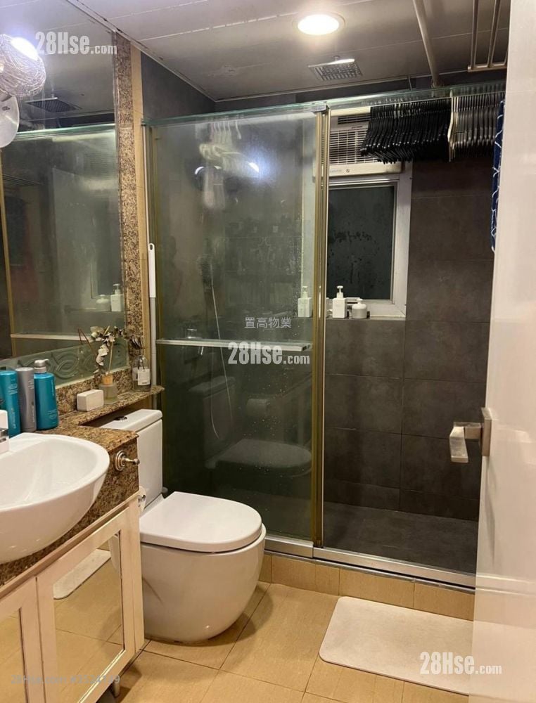 Sky Tower Sell 2 Bedrooms , 1 Bathroom 479 ft² Sky Tower Sell 2 Bedrooms , 1 Bathroom 479 ft²
