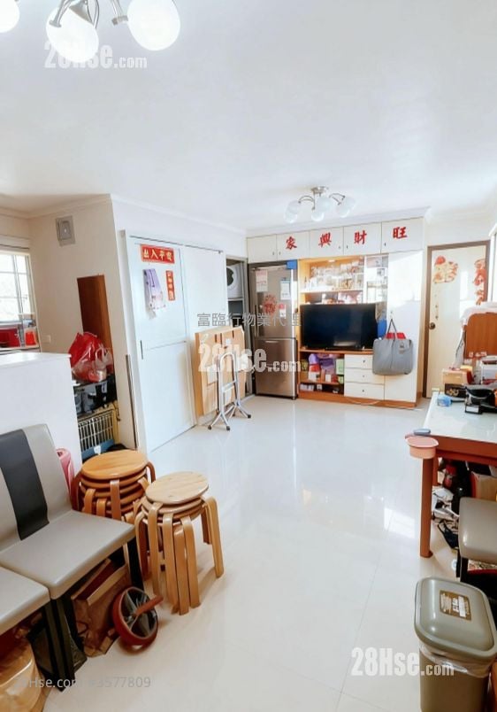 Lei Tung Estate Sell 3 Bedrooms , 1 Bathroom 490 ft²