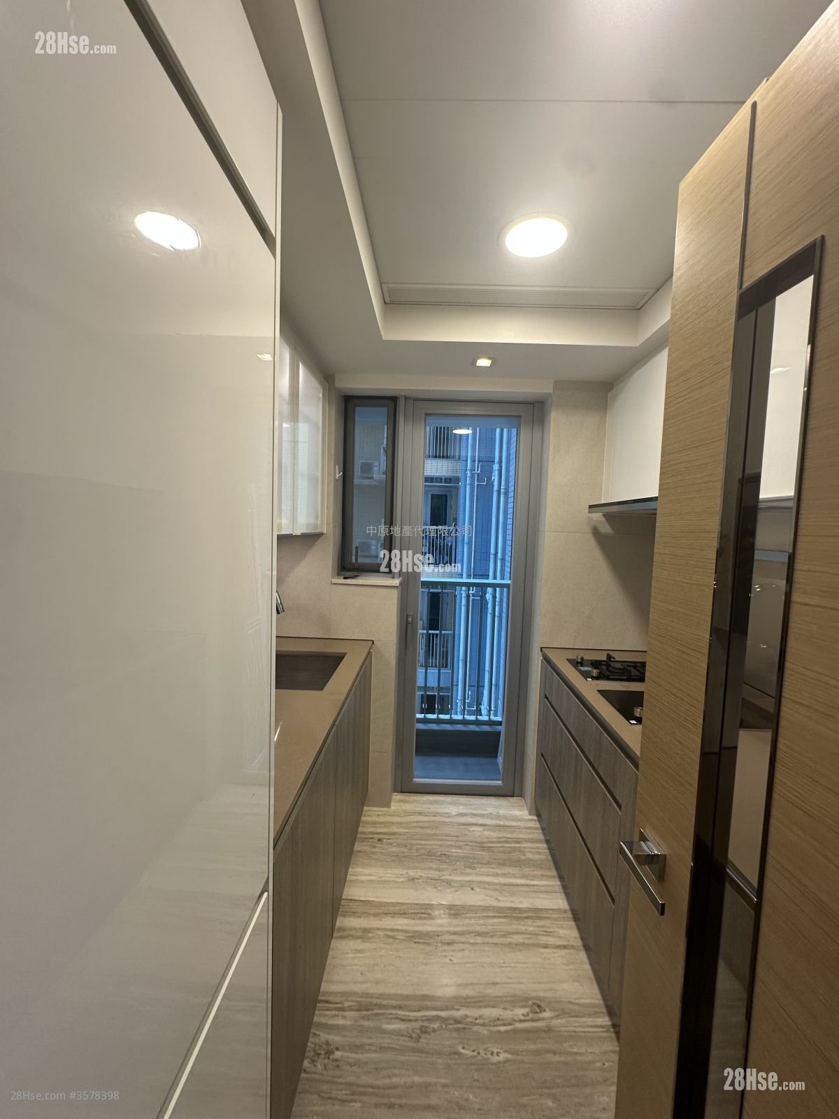 Park Yoho Sell 2 Bedrooms , 1 Bathroom 579 ft²
