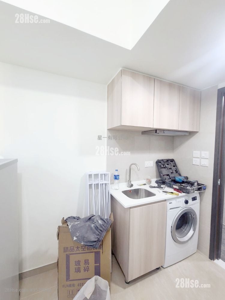 Po Foo Building Rental Studio , 1 Bathroom 160 ft²