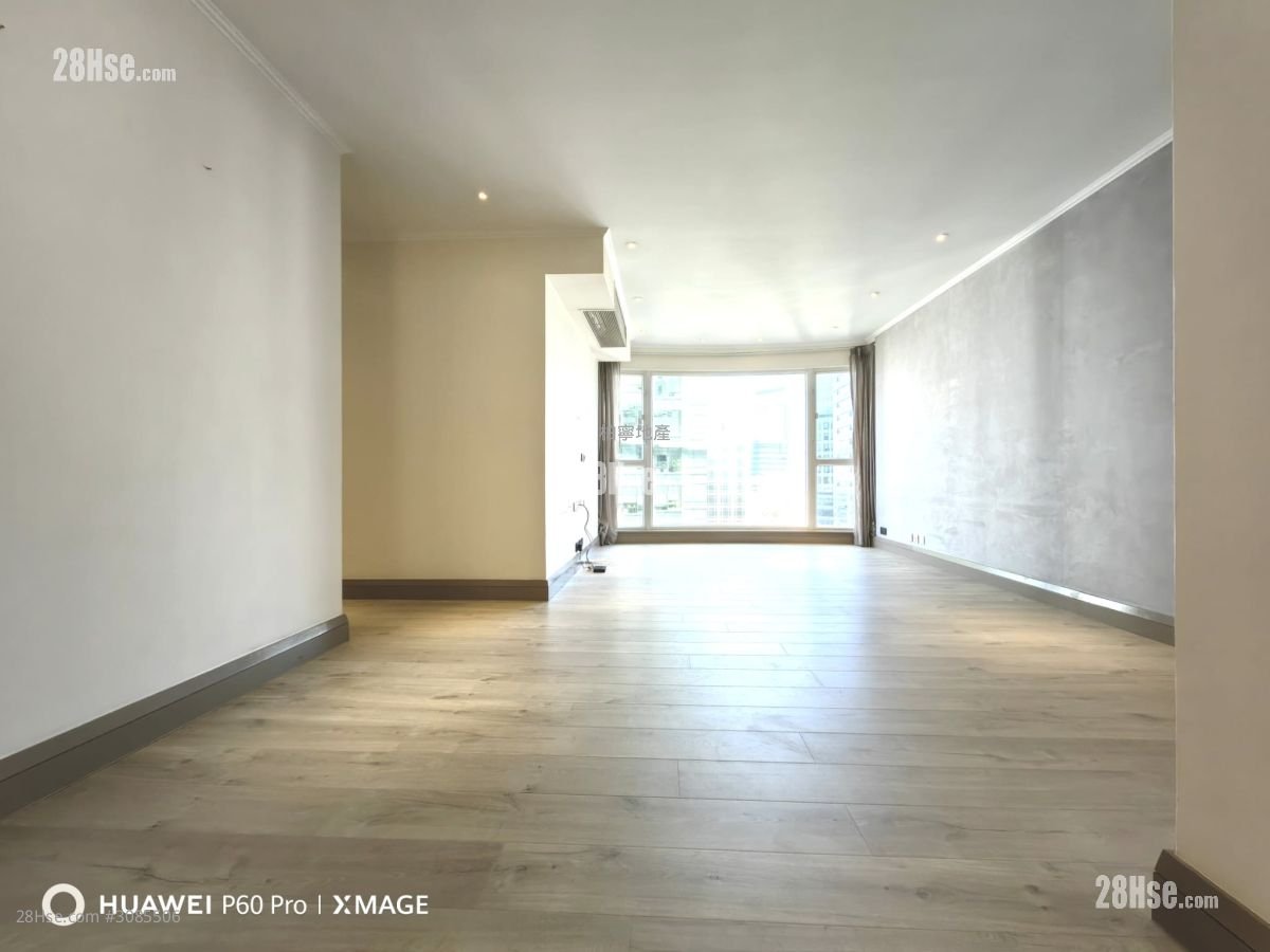 Starcrest Rental 3 Bedrooms , 2 Bathrooms 925 ft²