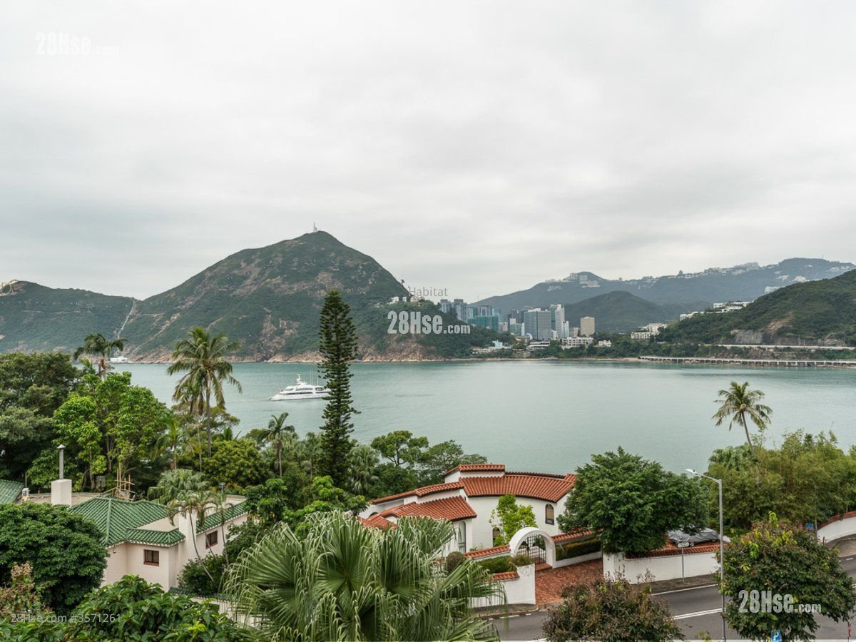 Deepdene Rental 4 Bedrooms , 2 Bathrooms 2,077 ft²