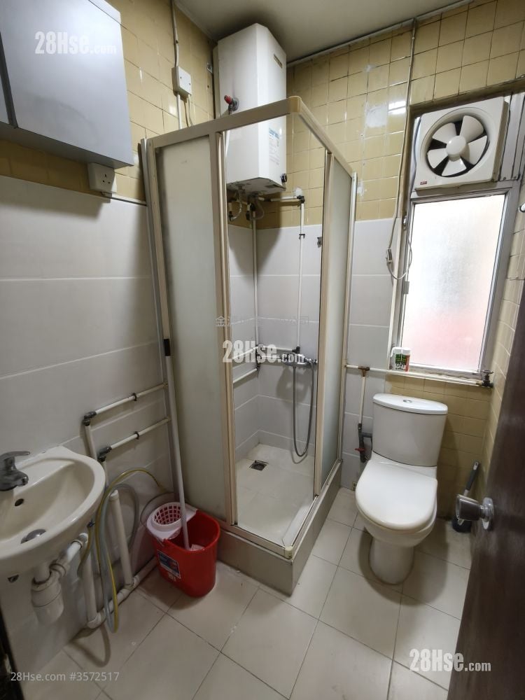 安国新邨 租盘 3 房 , 1 浴室 300 平方尺 安国新邨 租盘 3 房 , 1 浴室 300 平方尺