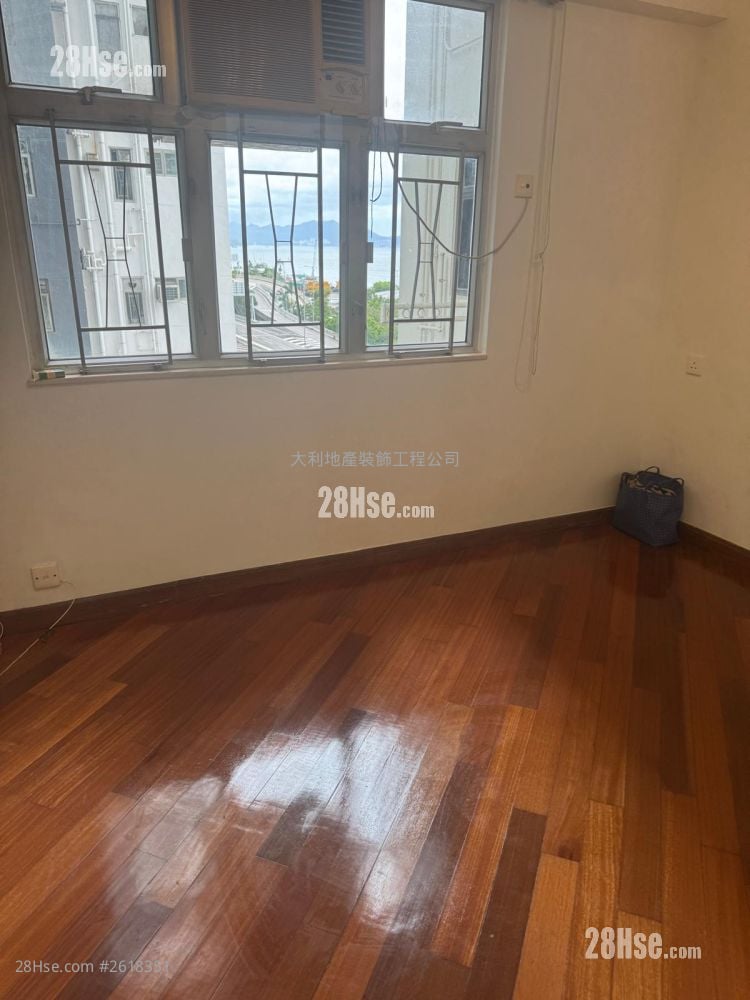Fung Shing Building Rental 2 Bedrooms , 1 Bathroom 380 ft²
