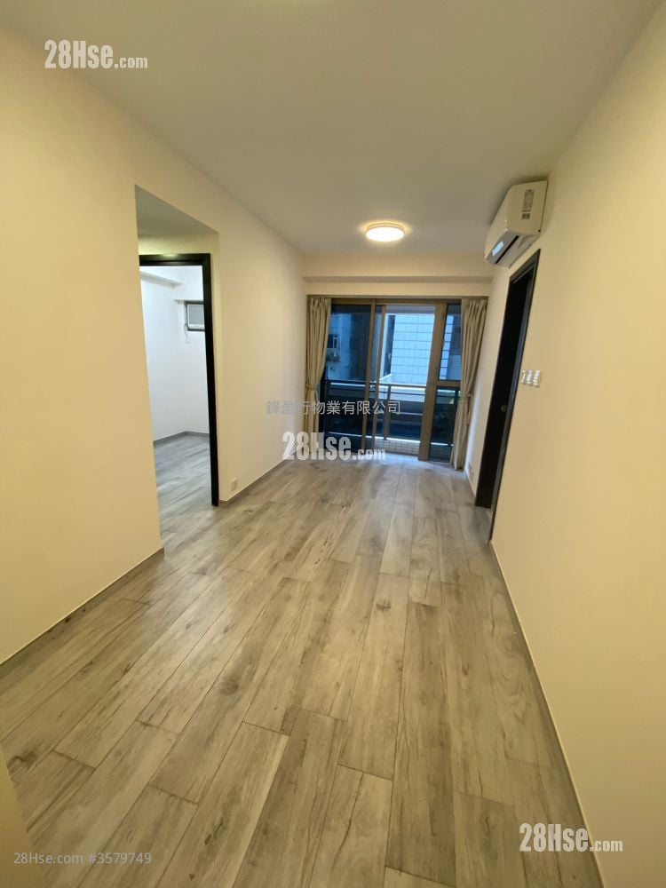 Splendid Place Rental 2 Bedrooms , 1 Bathroom 445 ft²