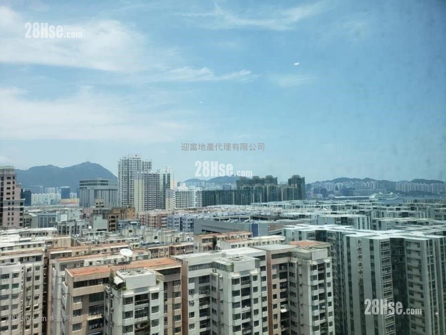Royal Peninsula Sell 2 Bedrooms , 1 Bathroom 561 ft²