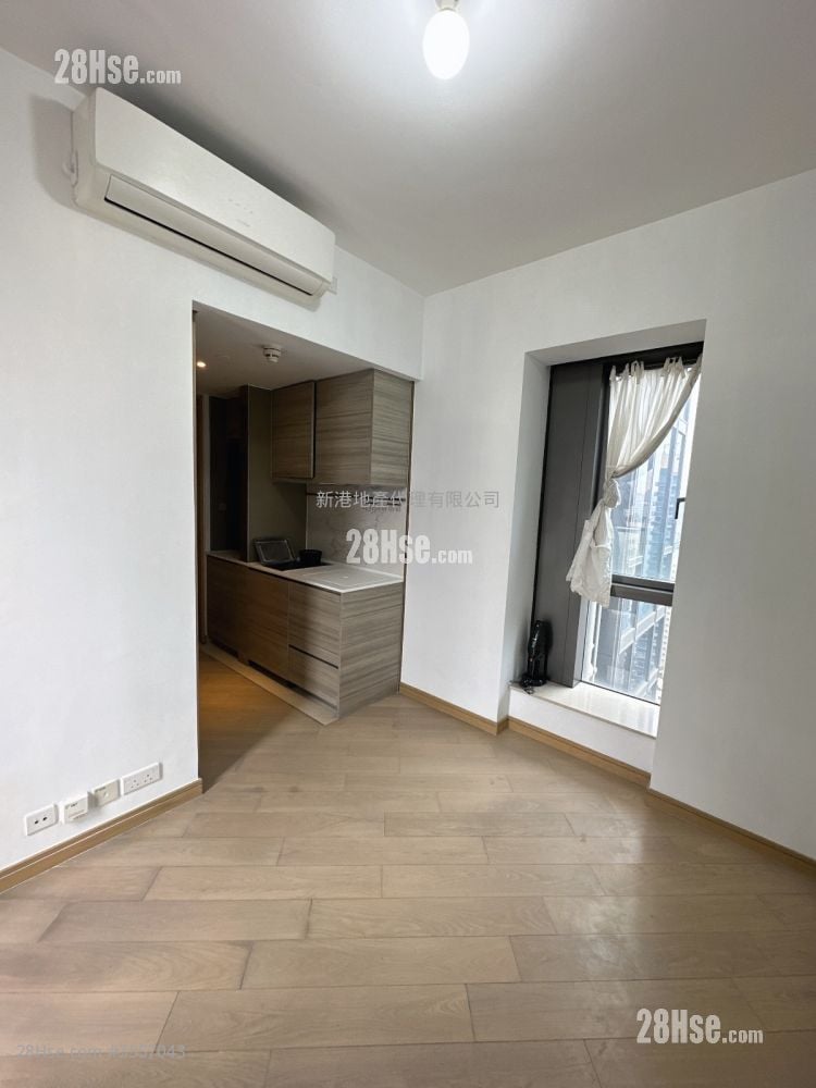 Axis Rental Studio , 1 Bathroom 204 ft²