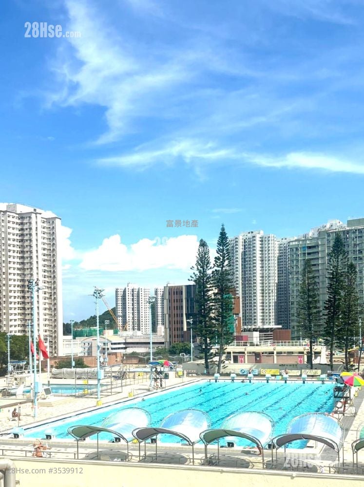 Wah Yu Court Sell 2 Bedrooms 352 ft²