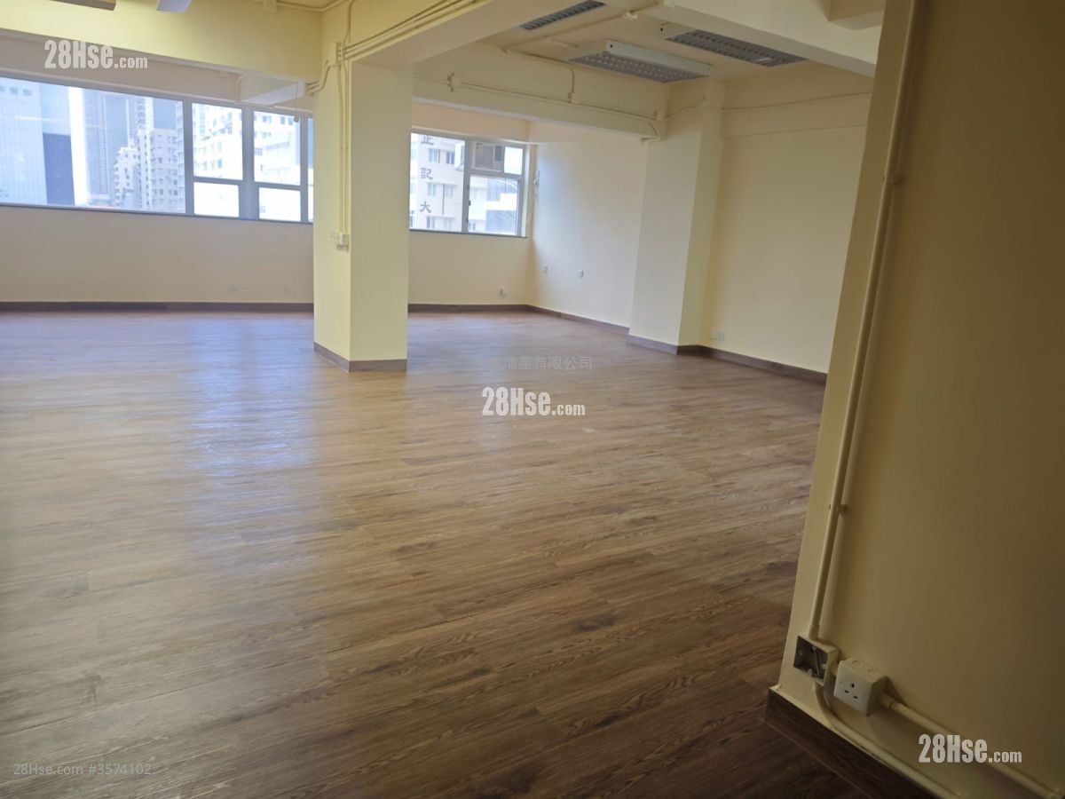 有利大厦 售盘 3 房 , 2 浴室 914 平方尺