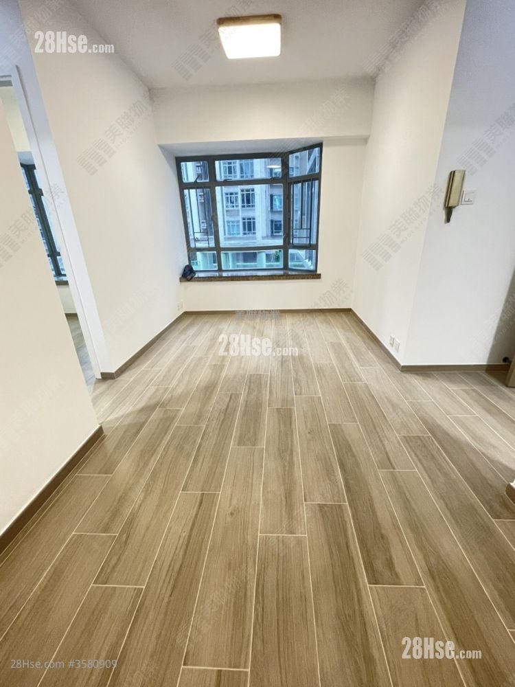 Flora Plaza Sell 2 Bedrooms , 1 Bathroom 413 ft²