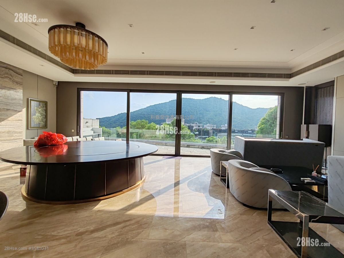 Kau To Highland Rental 3,141 ft²