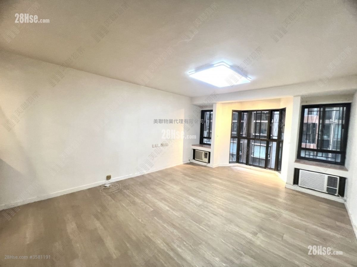 Beverly Villas Rental 3 Bedrooms , 3 Bathrooms 1,211 ft²