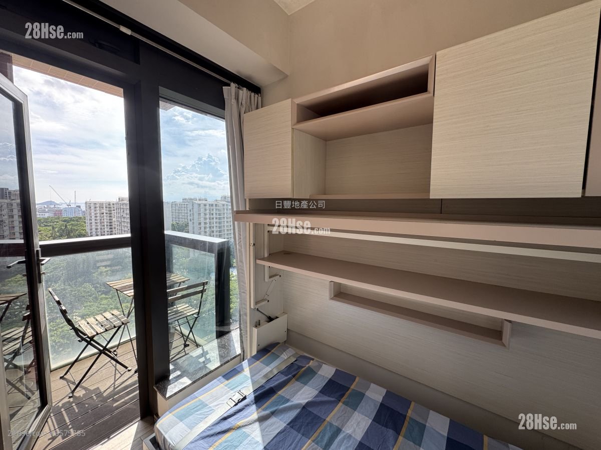 Harbour Park Rental Studio , 1 Bathroom 204 ft²