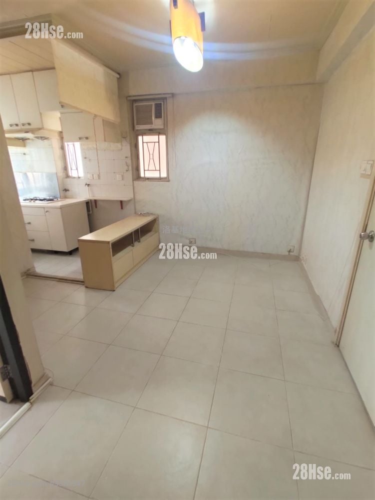 Lee Kee Building Sell 1 Bedroom , 1 Bathroom 312 ft²