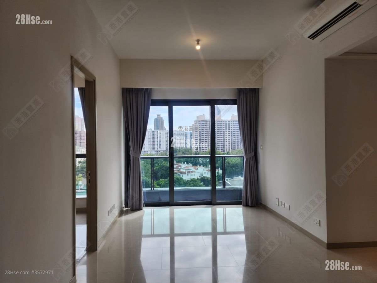 233  Prince Edward Road West Rental 4 Bedrooms , 3 Bathrooms 1,039 ft²