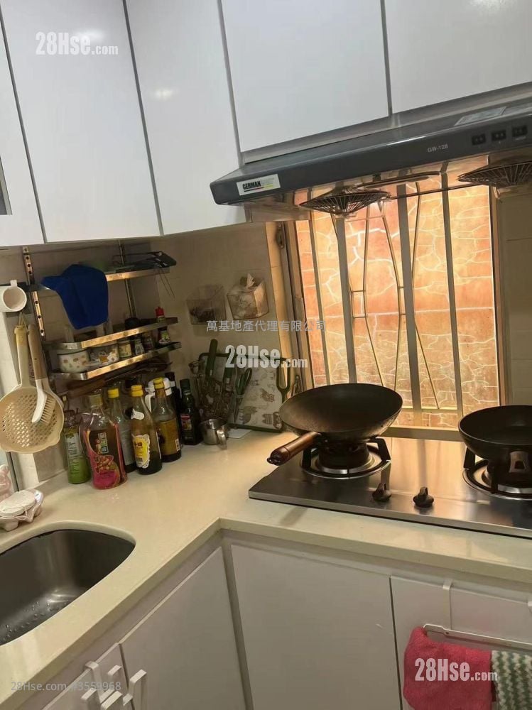 万安楼 租盘 1 房 , 1 浴室 220 平方尺 万安楼 租盘 1 房 , 1 浴室 220 平方尺