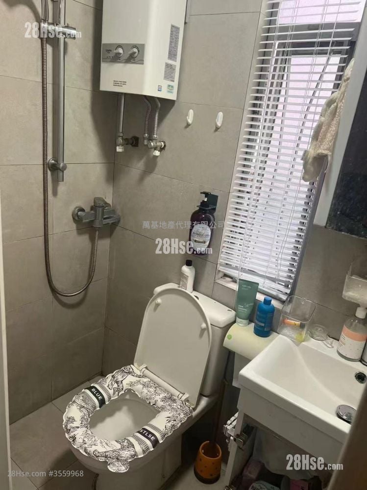 万安楼 租盘 1 房 , 1 浴室 220 平方尺 万安楼 租盘 1 房 , 1 浴室 220 平方尺