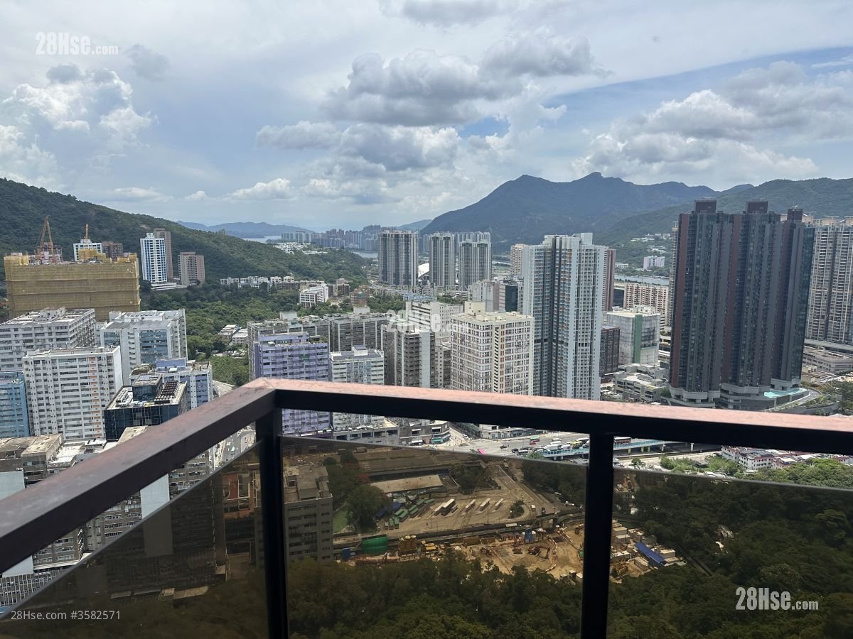 Shatin 33 Sell 4 Bedrooms , 2 Bathrooms 1,492 ft²