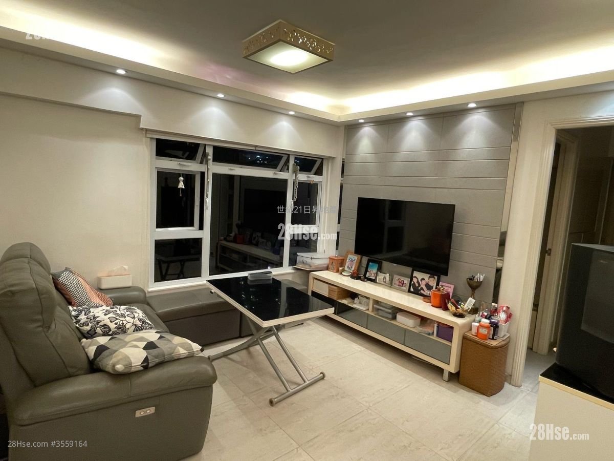 楓林花園 售盤 3 房 , 1 浴室 608 平方呎