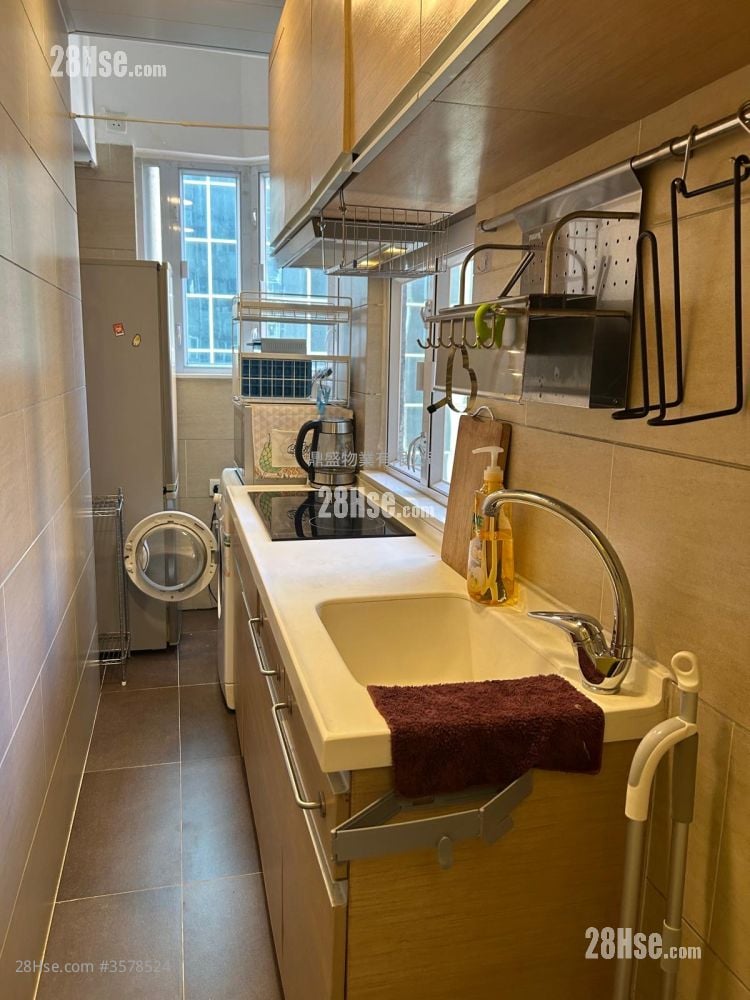 Man Shek Building Rental 1 Bedroom , 1 Bathroom 246 ft²