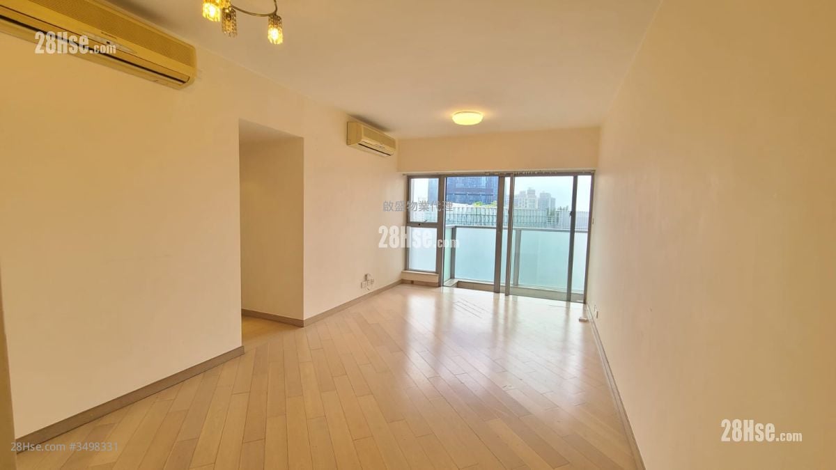 The Latitude Rental 4 Bedrooms , 2 Bathrooms 1,036 ft²