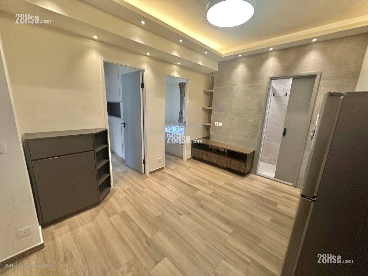Jet Foil Building Sell 2 Bedrooms , 1 Bathroom 332 ft²