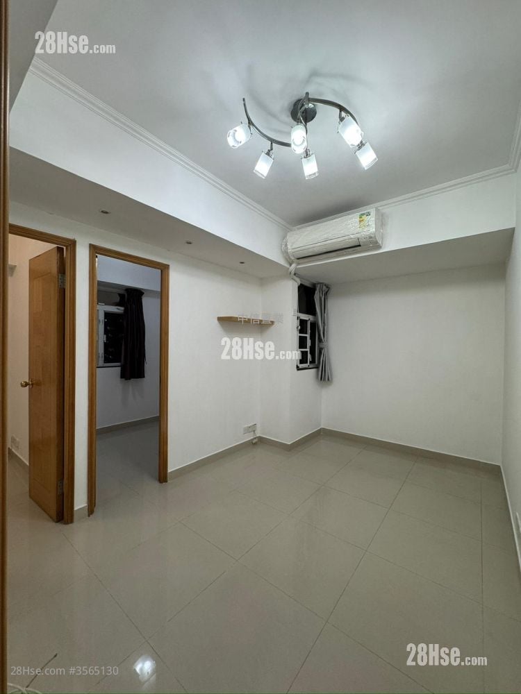 Fok On Building Rental 2 Bedrooms , 1 Bathroom 319 ft²