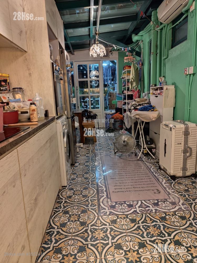 Chek Nai Ping Sell 3 Bedrooms , 2 Bathrooms 650 ft²