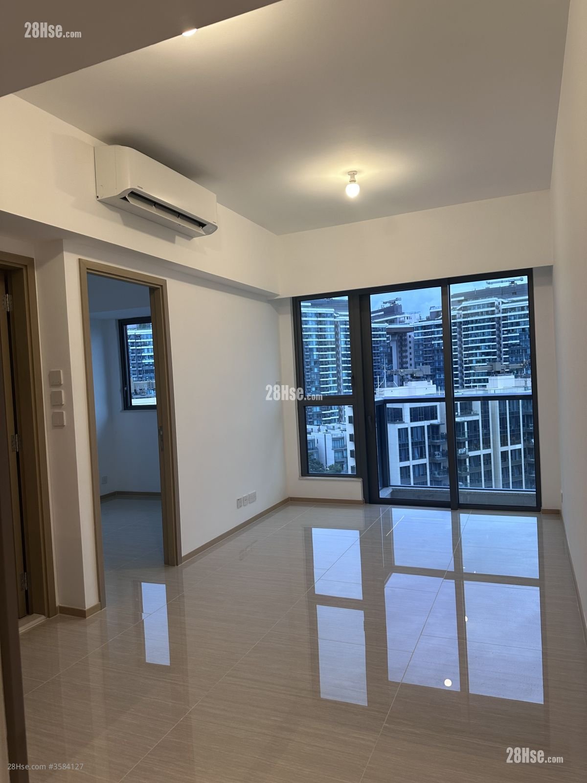 Mori Sell 1 Bedroom , 1 Bathroom 381 ft²