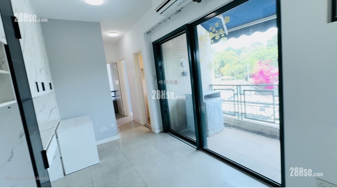 Deep Bay Grove Sell 2 Bedrooms , 1 Bathroom 395 ft²