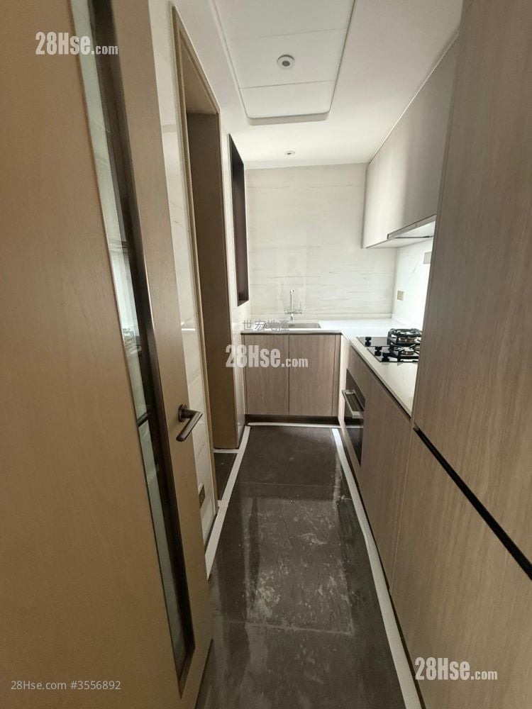 Uptown East Sell 3 Bedrooms , 3 Bathrooms 732 ft² Uptown East Sell 3 Bedrooms , 3 Bathrooms 732 ft²