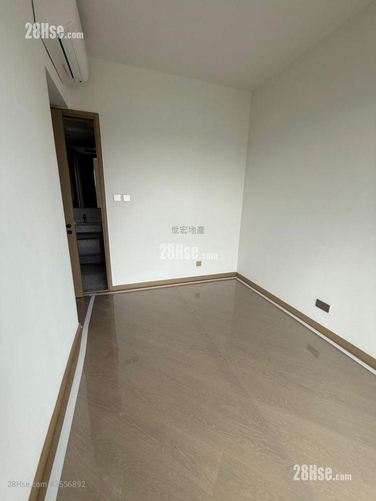 Uptown East Sell 3 Bedrooms , 3 Bathrooms 732 ft² Uptown East Sell 3 Bedrooms , 3 Bathrooms 732 ft²