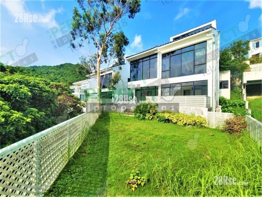 Floral Villas Rental 4 Bedrooms 1,931 ft²