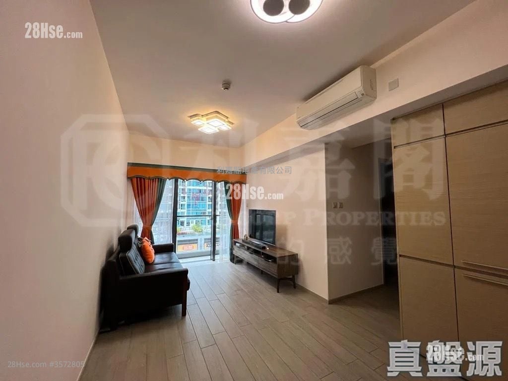 The Wings Rental 3 Bedrooms , 2 Bathrooms 672 ft²