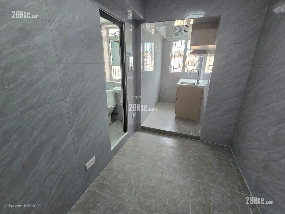 Lung Wa Building Rental Studio , 1 Bathroom 150 ft²