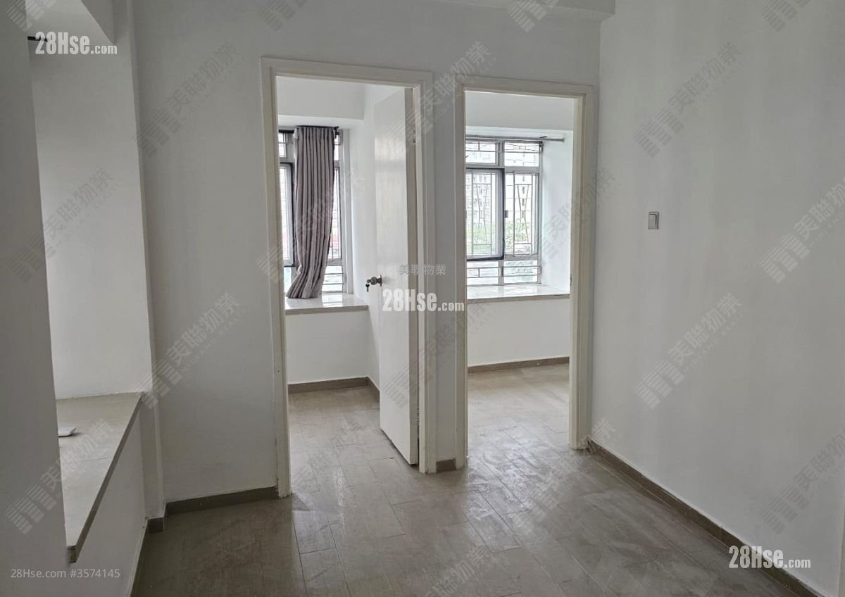 Garden Rivera Sell 2 Bedrooms , 1 Bathroom 269 ft²