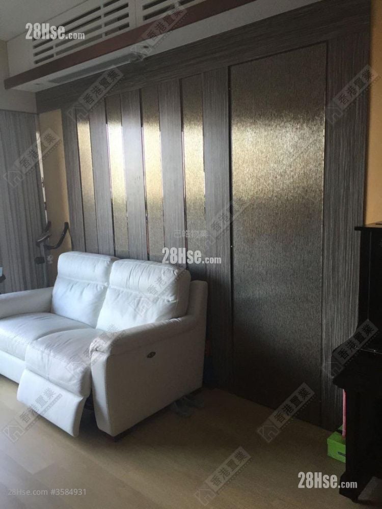 Grand Austin Sell 903 ft² Grand Austin Sell 903 ft²
