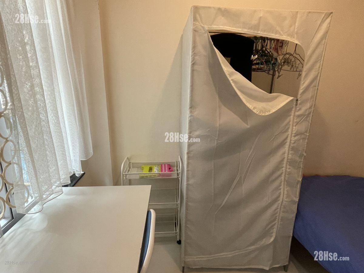 Chung Hing Mansion Rental 1 Bedroom , 1 Bathroom 130 ft²