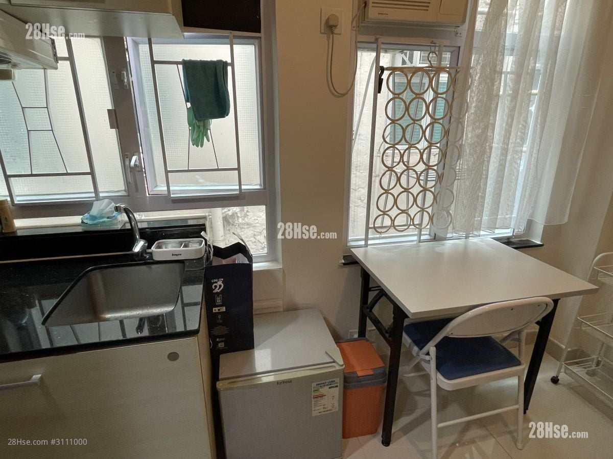 Chung Hing Mansion Rental 1 Bedroom , 1 Bathroom 130 ft²