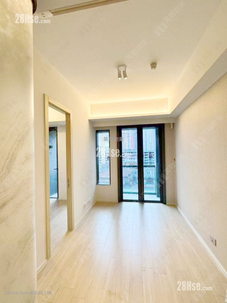 One Innovale Sell 1 Bedroom , 1 Bathroom 323 ft²