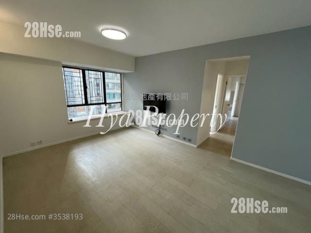 Excelsior Court Rental 3 Bedrooms , 2 Bathrooms 772 ft²