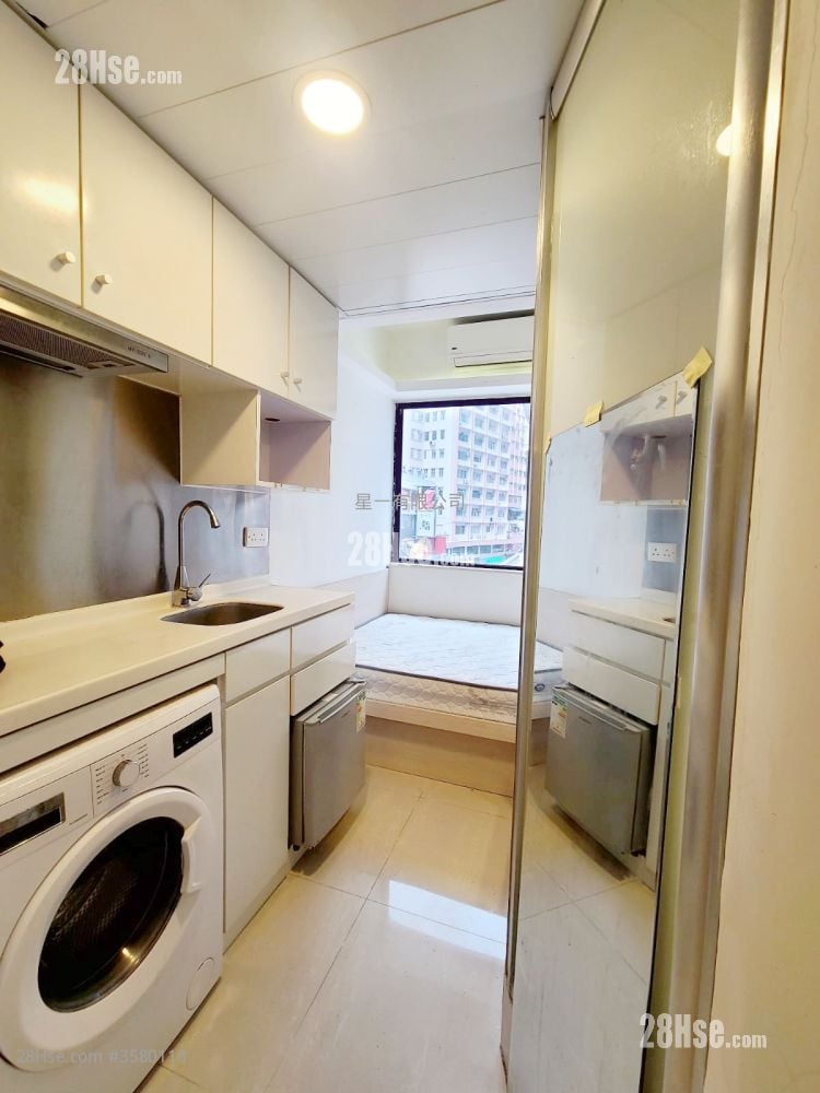 Tak Fai Building Rental Studio , 1 Bathroom 150 ft²