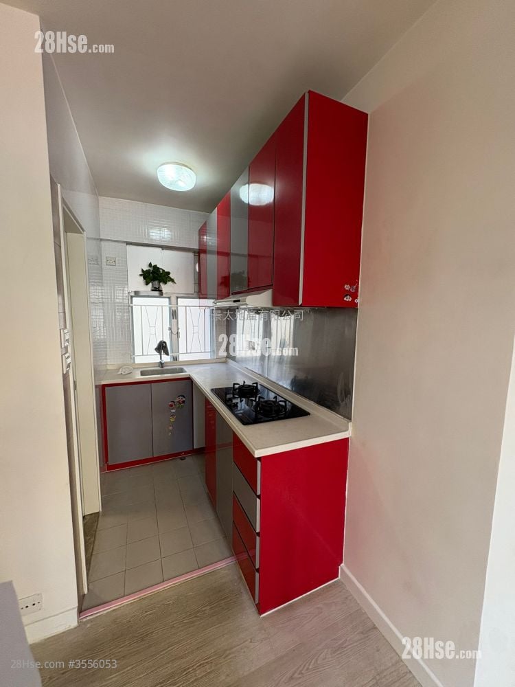 Tak Fook Building Sell 2 Bedrooms , 1 Bathroom 323 ft²